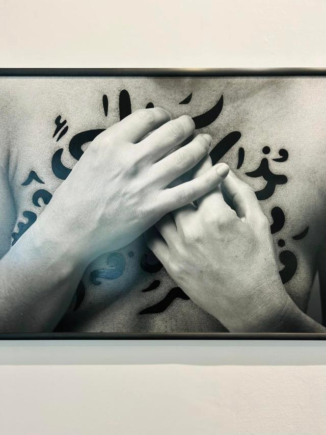 "Body of Evidence" di Shirin Neshat porta in mostra volti di donne iraniane che non hanno voce