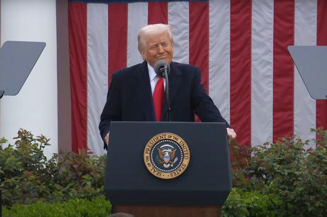 Dazi, Trump: "Stiamo guadagnando miliardi di $, da noi non c'&egrave; inflazione", Tajani: "Dal 15 aprile controdazi su prodotti Usa&rdquo;