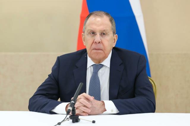 Attacco russo a Sumy, Lavrov: "Colpita riunione tra ufficiali ucraini e i loro colleghi della Nato che si spacciavano per mercenari"