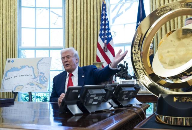 Dazi Usa, dopo la California 12 stati fanno causa a Trump per "tariffe illegali e arbitrarie", la Casa Bianca: "Caccia alle streghe dei dem"