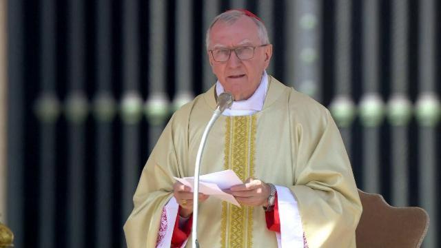 Papa Francesco, messa in suffragio nella prima domenica senza Bergoglio, il cardinale Parolin: "Tristezza e senso di smarrimento"