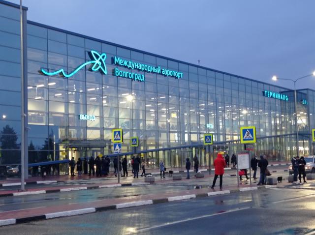 Putin celebra Stalin e gli dedica l'aeroporto di Volgograd: l'ennesimo schiaffo alla ridicola narrazione liberal-atlantista 