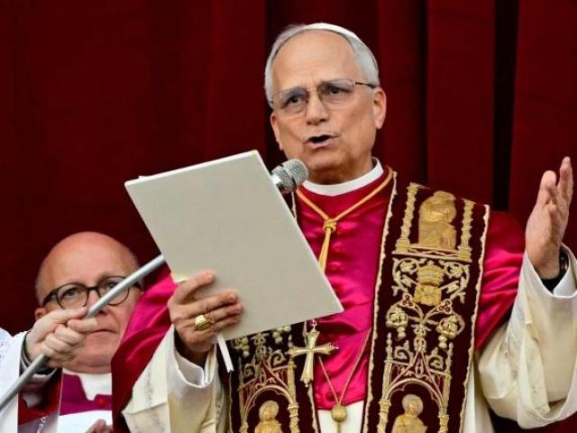 Gli "scherzi" dello Spirito Santo: un Papa statunitense. La rinascita dell'Occidente parte dall'America. Infranto un tab&ugrave;