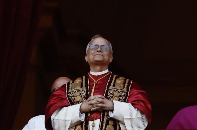 "Avverata la profezia di Malachia 'sull'ultimo Papa Petrus Romanus'", che predisse la fine del mondo: il nome scritto 430 anni fa "&egrave; l'anagramma di Prevost"