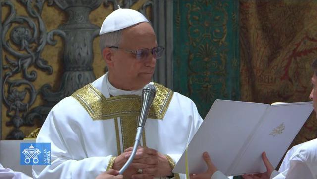 Prima messa Papa Leone XIV, il Pontefice: &ldquo;Ridurre Ges&ugrave; a leader carismatico o superuomo &egrave; ateismo di fatto&rdquo;, confermati per ora gli incarichi di Curia