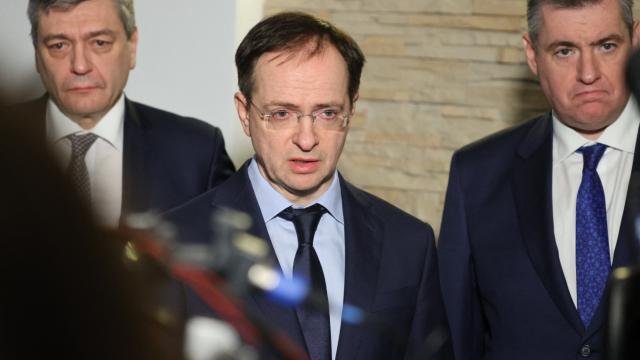 Ucraina, oggi negoziati in Turchia, per la Russia presente Medinskiy, Putin e Lavrov assenti, per Kiev Zelensky e per gli Usa Witkoff, Kellogg e Rubio