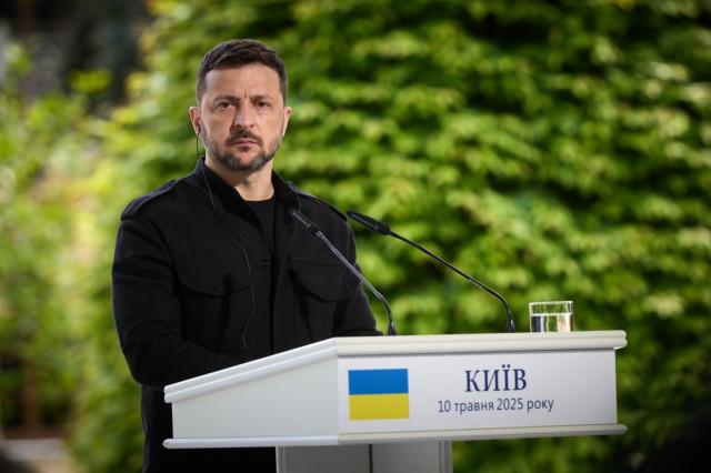 Colloqui Turchia, Zelensky d&agrave; buca e manda una delegazione, Trump: "Non accadr&agrave; nulla finch&eacute; non incontrer&ograve; Putin"