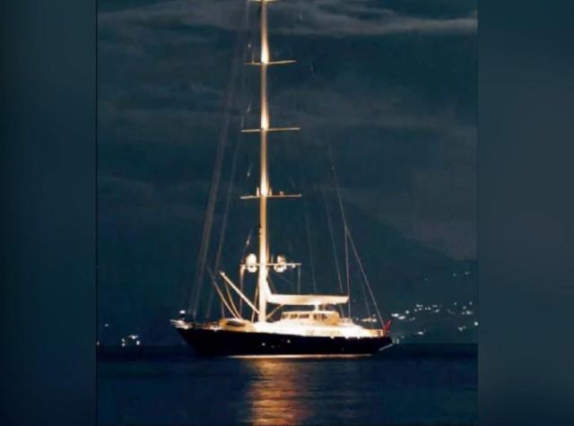 Bayesian, analisi dei consulenti: &ldquo;Entrata acqua nello scafo prima della tempesta, veliero inclinato di 15 gradi all&rsquo;arrivo del vento&rdquo;