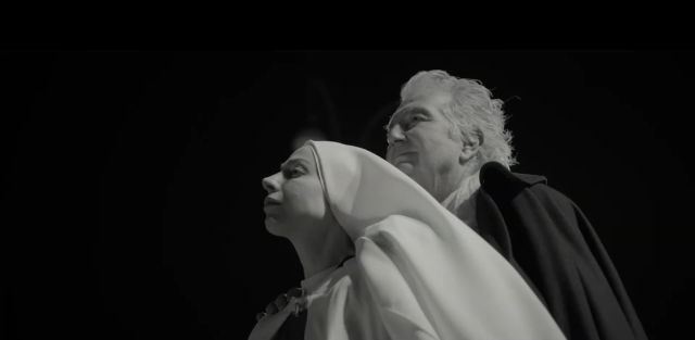 "L'infinito": una "piccola bellezza" prodotta da "alla" Sorrentino. Un film dove lo sceneggiatore guarda se stesso. E la morte. Da vedere