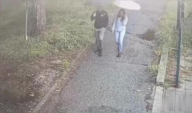 Omicidio Chamila Wijesuriya, autopsia: &ldquo;Strangolata a mani nude da De Maria, foglie in bocca probabile &lsquo;rituale&rsquo;, coltellate dopo morte&rdquo;