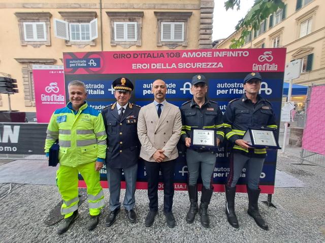 ASPI e Polizia di Stato, insieme al Giro d'Italia per la quattordicesima edizione degli "Eroi della sicurezza"