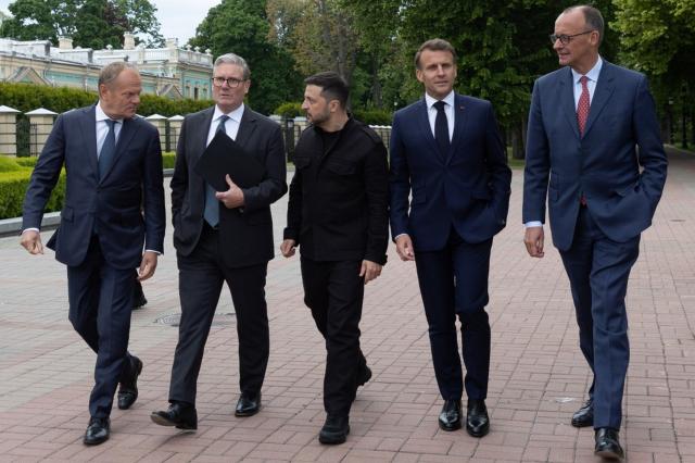 Ucraina, la mancanza di credibilit&agrave; dei "volenterosi" rende pi&ugrave; difficile la trattativa, il loro obiettivo &egrave; convincere Trump a mettersi contro Putin