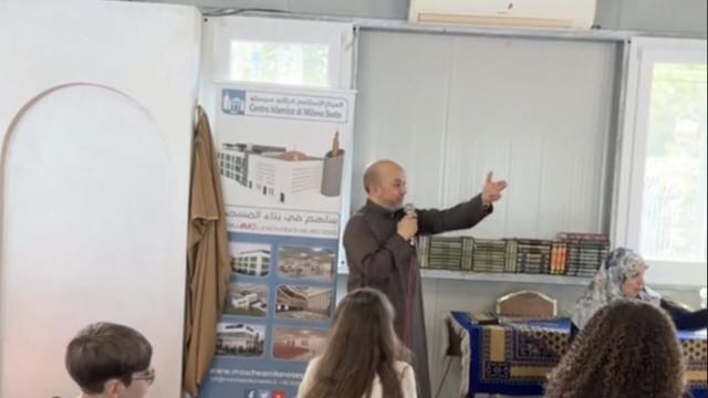 Sesto San Giovanni, bambini in gita in moschea per imparare l'Islam, Sardone denuncia: "Deriva incomprensibile, sinistra non voleva scuola laica?"