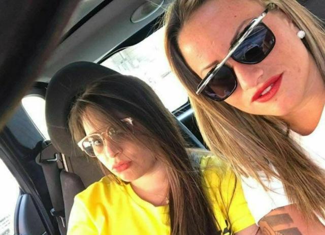 Daniella Strazzullo morta a 31 anni dopo essere stata ferita con un colpo di pistola dalla ex compagna Ilaria Capezzuto che poi si &egrave; suicidata