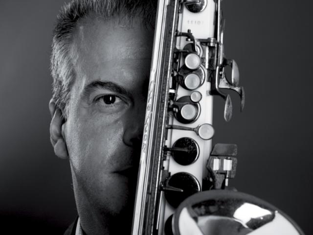 Riapre a Fiumicino la collezione pi&ugrave; grande e completa al mondo di saxofoni