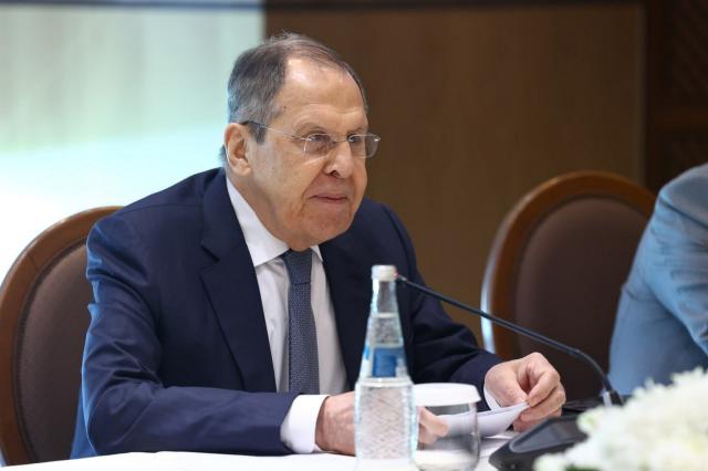 Lavrov contro il genocidio a Gaza: "Creare Stato di Palestina indipendente, servono misure urgenti per de-escalation"