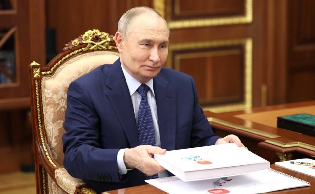 Colloqui Istanbul, memorandum Mosca per la pace: ritiro truppe ucraine, riconoscimento Crimea e 4 regioni, neutralit&agrave; di Kiev e nuove elezioni