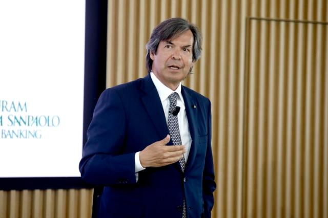 Messina (Intesa Sanpaolo): "&euro;10 miliardi per giovani e donne, difesa ok, ma servono tecnologia, lavoro e capitale umano per far crescere l&rsquo;Italia"