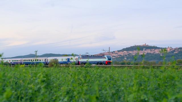 Fs treni Turistici Italiani, ampliata l&rsquo;offerta con nuovi itinerari autunnali da Roma verso Toscana, Umbria e Piemonte