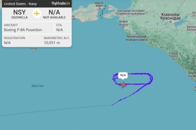 Russia, aereo militare spia USA avvistato vicino a Novorossijsk per guidare i droni ucraini diretti verso obiettivi russi