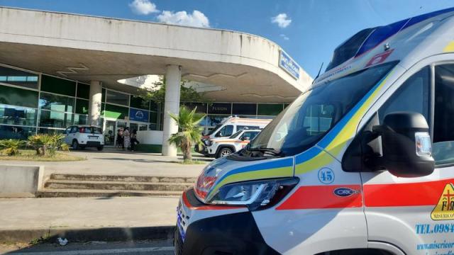 Rende (Cosenza), bimba di 8 anni morta annegata in piscina dopo malore improvviso, inutili i soccorsi al parco acquatico Santa Chiara
