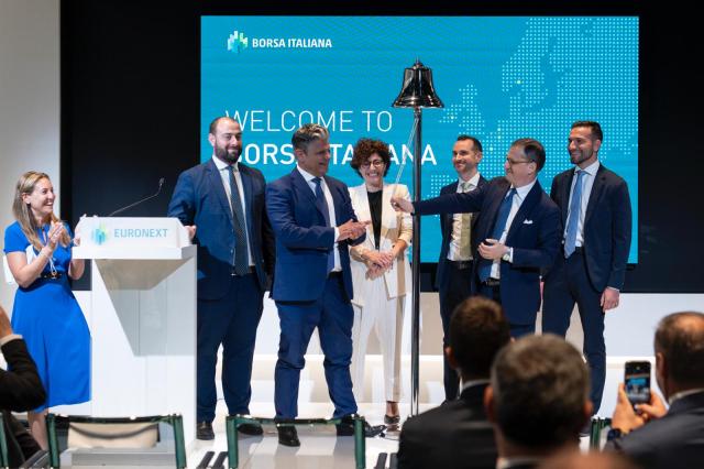 Gruppo FS quota un Green Bond da &euro;800 mln a Borsa Italiana e rafforza la sua leadership tra gli emittenti sostenibili in Italia