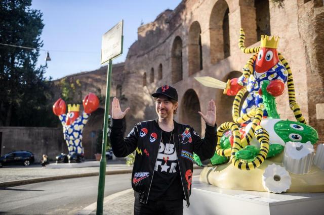 Philip Colbert porta Lobsteropolis a Erice &ndash; Dal 10 luglio 2025