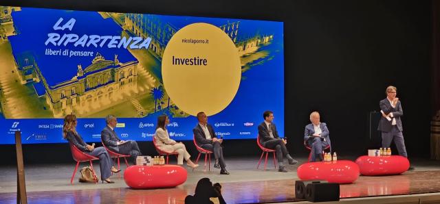 A Bari &ldquo;La Ripartenza, liberi di pensare&rdquo; di Nicola Porro sui grandi temi dell&rsquo;economia