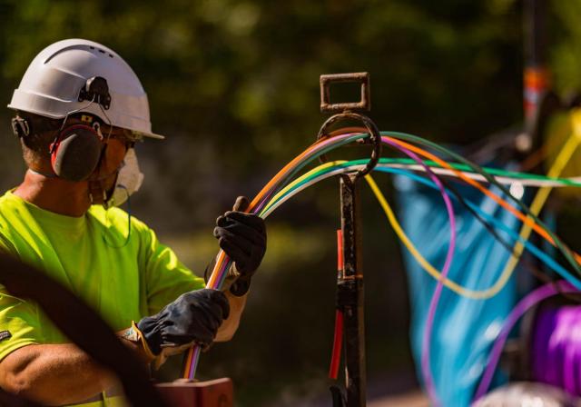 FiberCop, potenziamento della rete in corso ad Ascoli Piceno per portare nelle case la fibra ultraveloce fino a 10 Gbps