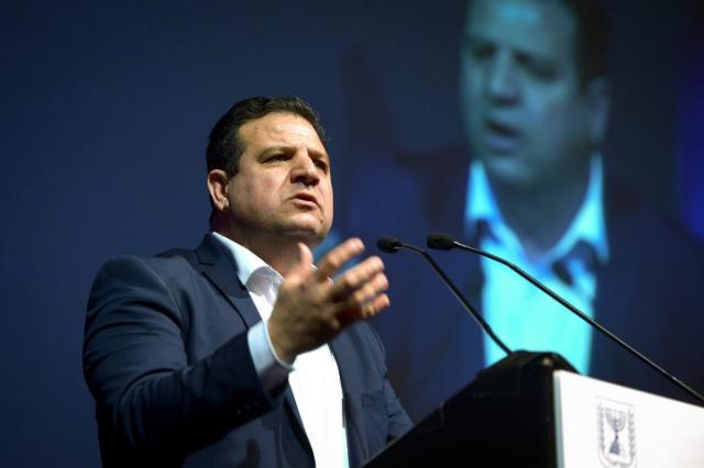 J'Accuse: mi oppongo alla guerra e all'occupazione di Israele; ora il parlamento israeliano sta cercando&nbsp;di&nbsp;espellermi