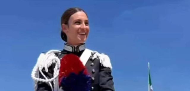 Comandante dei carabinieri forestale di Siena Laura Grillo trovata morta in caserma, ipotesi suicidio, aveva 28 anni