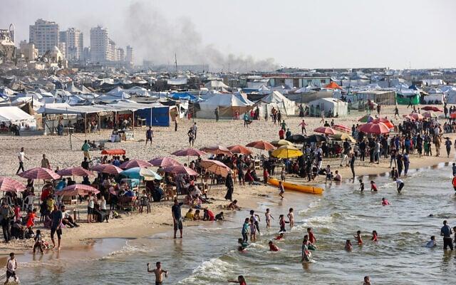 Gaza, Idf vieta balneazione lungo costa Striscia, pena uccisione, neanche i bambini potranno fare il bagno, gazawi: &ldquo;Mare unica via per sentirci un po&rsquo; umani&rdquo;