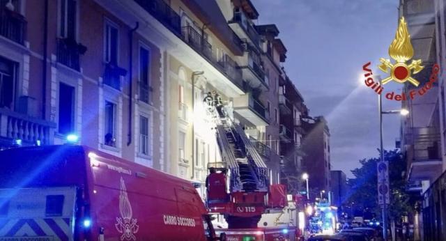 Sesto San Giovanni (MI), 20enne trovato morto in un appartamento andato in fiamme, ipotesi omicidio e incendio doloso