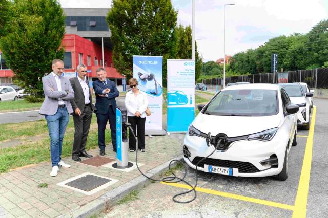 A2A E-Mobility, a Monza 140 nuovi punti di ricarica City Plug per veicoli elettrici con l&rsquo;avvio di 10 nuove postazioni