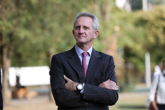 Mediobanca, nel 1H 2025 utile netto a 1,3 mld (+4,5%) e ricavi a &euro;3,7 mld (+3,1%); Nagel: "Rigettiamo l&rsquo;offerta MPS, avanti con il piano al 2028"