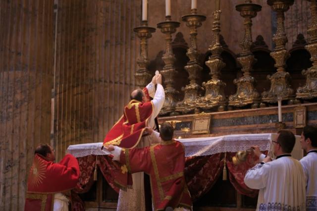 La Chiesa riceve la liturgia non la crea. Appello a Leone XIV perch&eacute; la Chiesa di Cristo possa tornare a riappropriarsi di ci&ograve; che &egrave; suo
