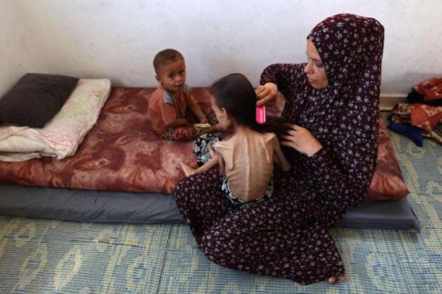 Gaza, il 79% degli ebrei israeliani afferma di non essere "turbato" dalle notizie su carestia, sofferenze e morte tra i palestinesi - Il sondaggio