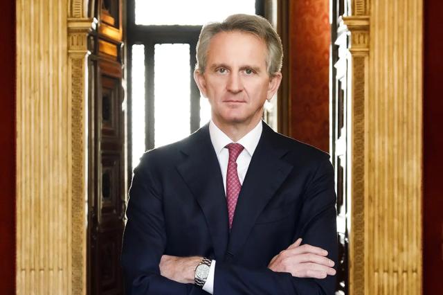 Mediobanca rilancia su Banca Generali, convocata assemblea il 21 agosto; Generali apre al dialogo su un&rsquo;alleanza strategica di lungo termine