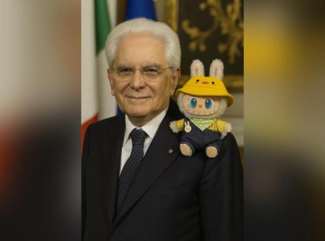 Un Labubu per tutti, la metafora di una societ&agrave; perduta che galleggia alla deriva, in balia dei fenomeni sociali, politici e culturali