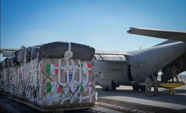 Gaza, Italia, Germania, Australia, NZ e Uk contro decisione Netanyahu di occupazione totale, oggi aviolanci italiani di aiuti umanitari sulla Striscia
