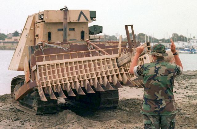 Bulldozer militare Caterpillar