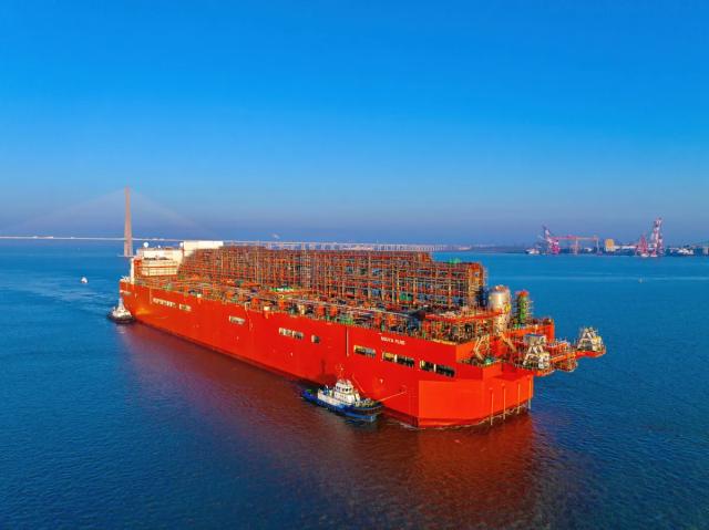 Eni, La Nguya FLNG pronta per la Fase 2 del progetto Congo LNG: celebrata a Shanghai la cerimonia di sail away dell&rsquo;unit&agrave;