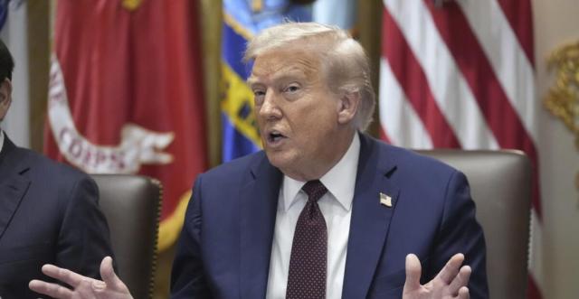 Usa, Corte d'Appello boccia dazi di Trump: "Illegali"; il tycoon: "Faremo ricorso a Corte Suprema, questa decisione distruggerebbe il Paese"