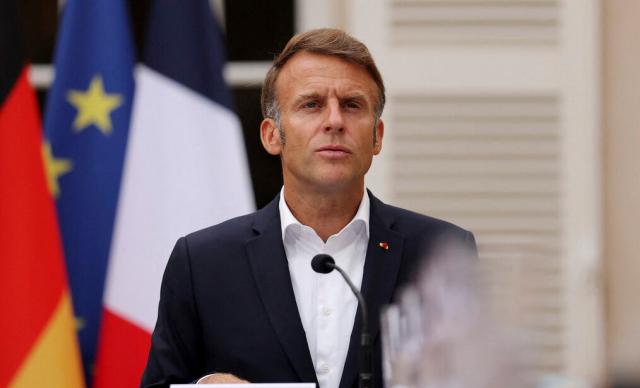 Lily, il gruppo di assassini al soldo di Macron, l&rsquo;affaire Brigitte e l&rsquo;irreversibile crisi della Francia: sembra evidente che questo sia il tramonto di Emmanuel