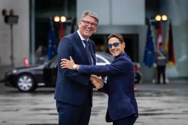 Mfe-ProSieben, Pier Silvio Berlusconi incontra il ministro tedesco Weimer: "Mfe garantir&agrave; indipendenza editoriale e investimenti in Germania"