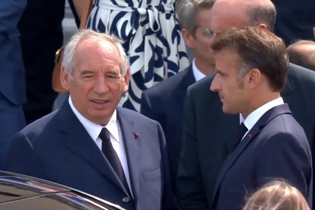 Francia, cade governo Bayrou dopo sfiducia, domani le dimissioni, in bilico anche Marcon, Le Pen: &ldquo;Dissoluzione un obbligo, ora nuove elezioni&rdquo;