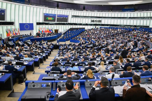 Gaza, parola &ldquo;genocidio&rdquo; per la prima volta in una mozione di condanna al Parlamento Ue, socialisti: &ldquo;Evidente che se ne sta consumando uno"