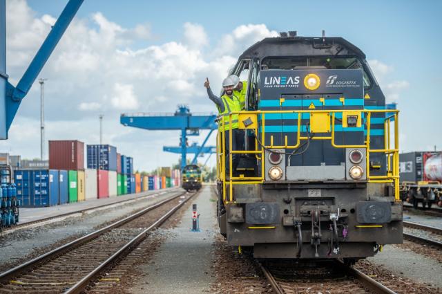 FS Logistix, avviati collegamenti ferroviari tra Anversa e Milano: 5 treni a settimana per ridurre traffico e CO2 in Europa