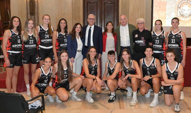UniCredit Allianz Assicurazioni, rinnovata la partnership con Repower Sanga Milano e lanciato il progetto "Ragazze in gioco"