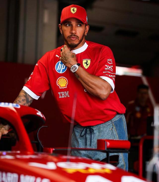 Gaza, il campione F1 Hamilton condanna genocidio e annuncia tre donazioni: "Oltre 10% popolazione uccisa o ferita, non possiamo restare a guardare"